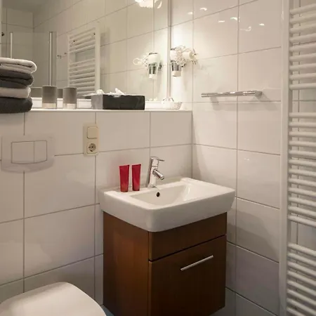 Gaestehaus Orion - 10 아파트 *